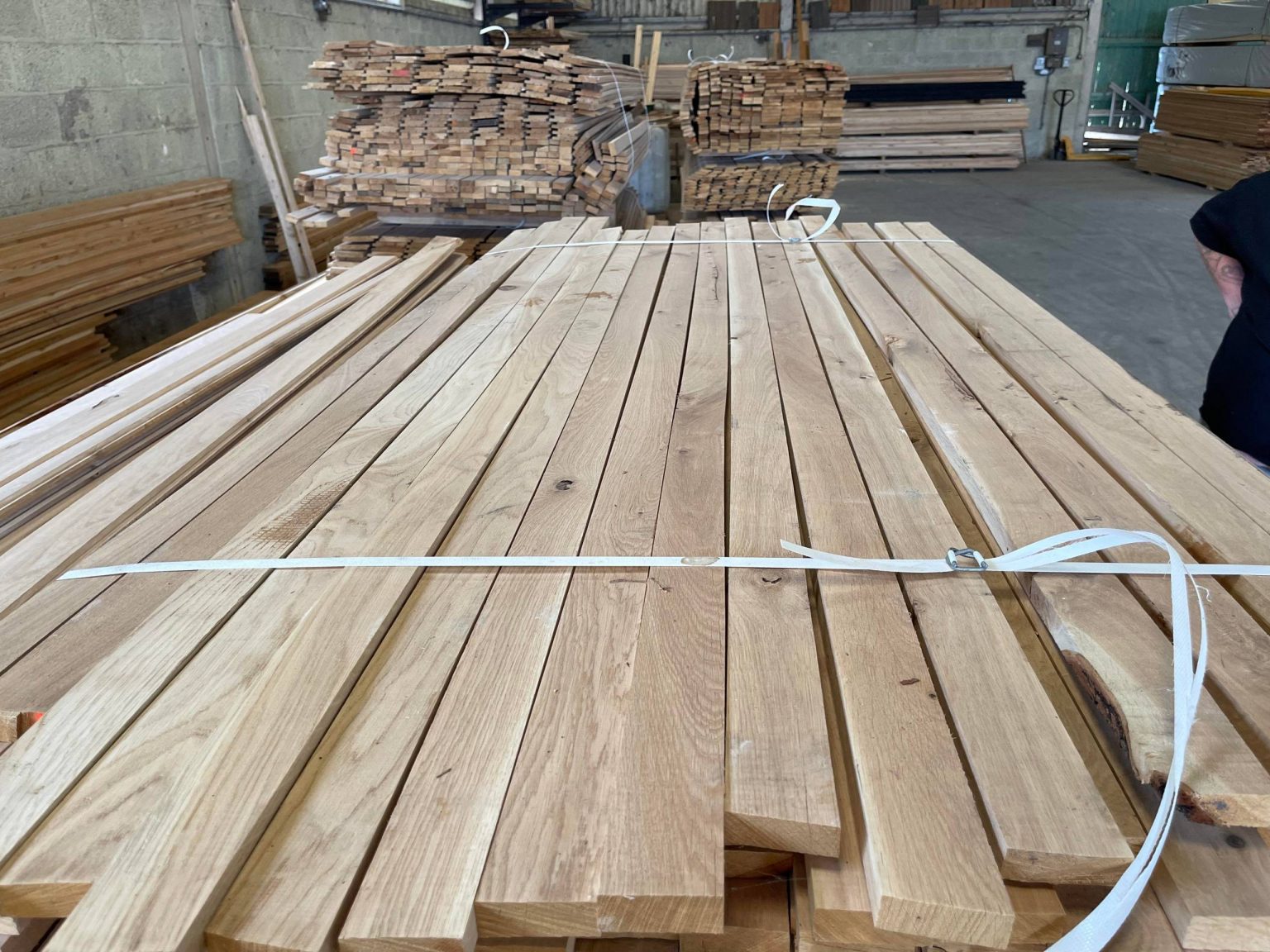 Oak Cladding Shadow Gap 22mm x 120mm Smooth finish Oak Timber