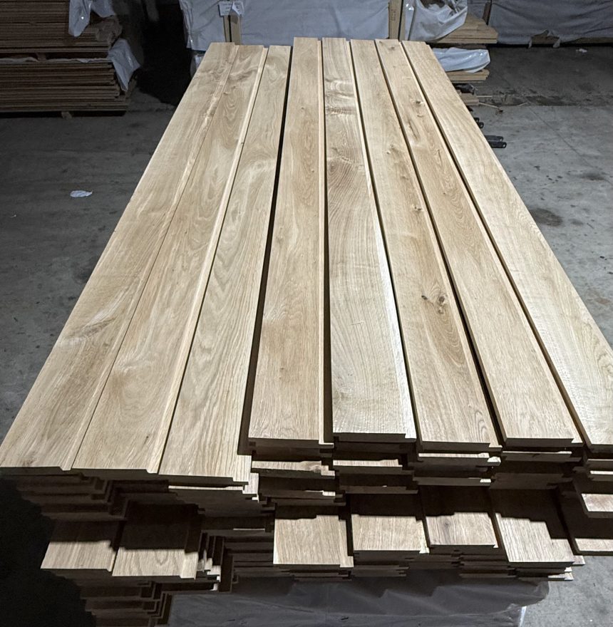 Oak Cladding Boards - Shadow Gap Smooth finish | Oak Timber